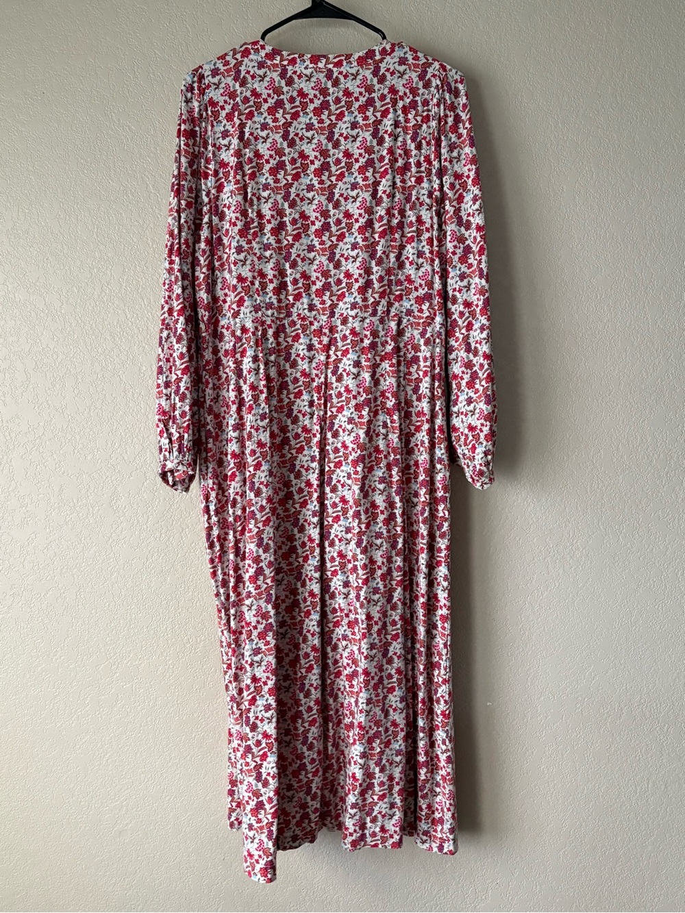 Universal Thread Red Floral Midi Dress with V-Neck and Balloon Sleeves | L - Picture 8 of 8